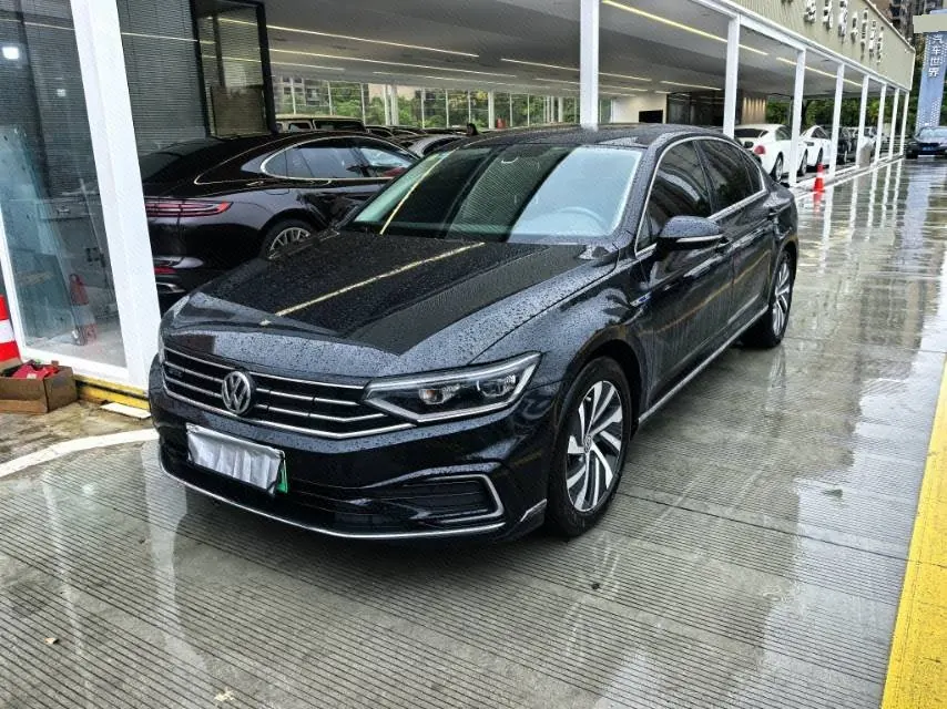 Volkswagen Magotan New Energy 2020 Magotan GTE 1.4T Honorable Automatic Gear - View 1