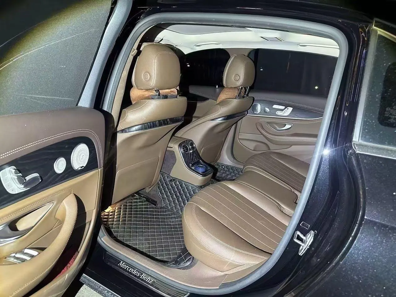 Mercedes Benz E Class 2022 E 300 L 2.0T Luxury (Change 2) Automatic Gear 5