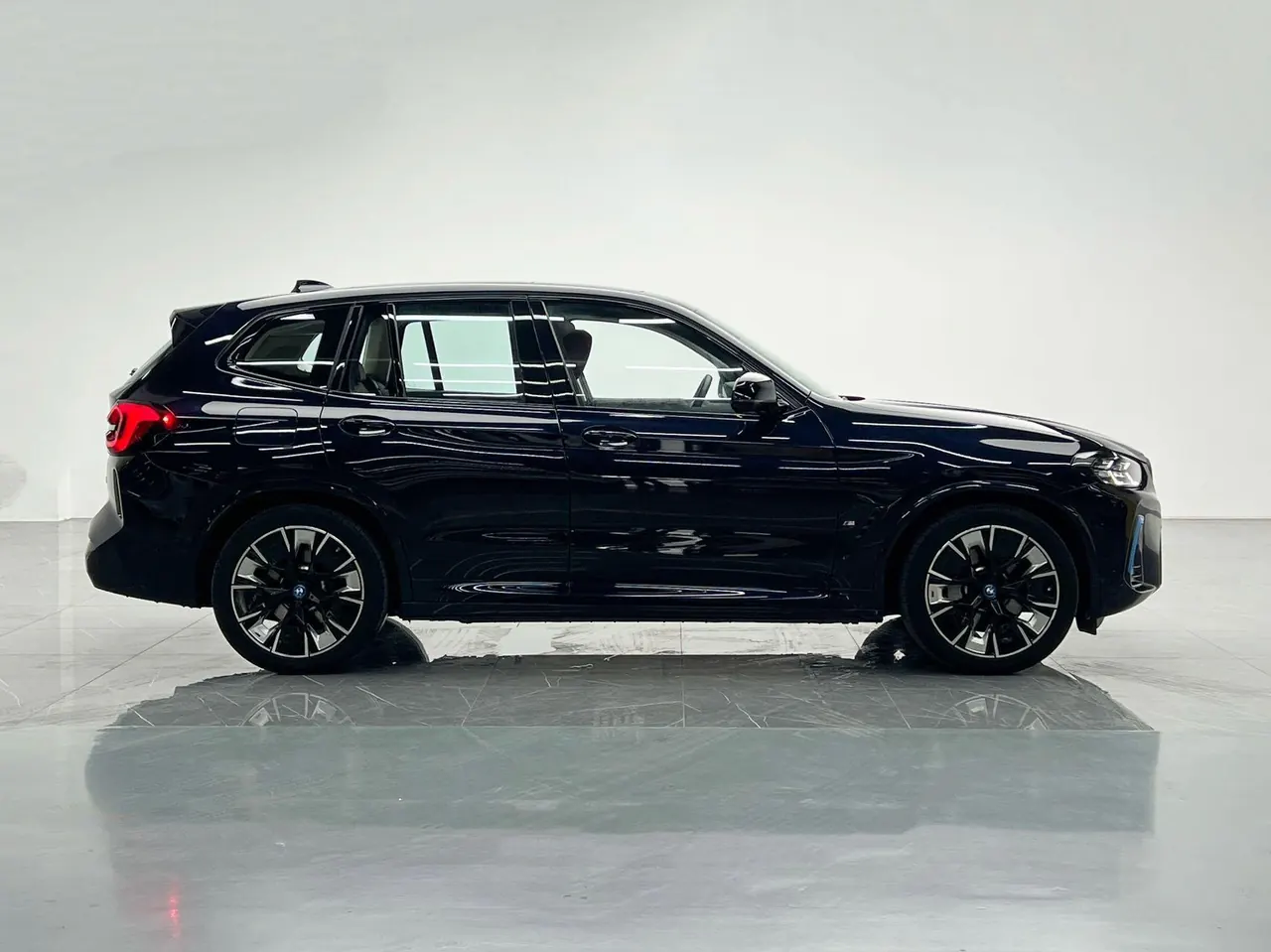 BMW 2022 iX3 Creat Collar Automatic 7