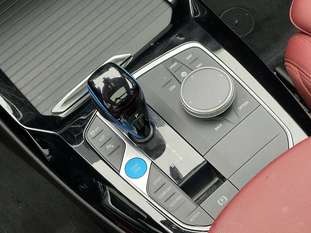 BMW 2022 iX3 Creat Collar Automatic 8