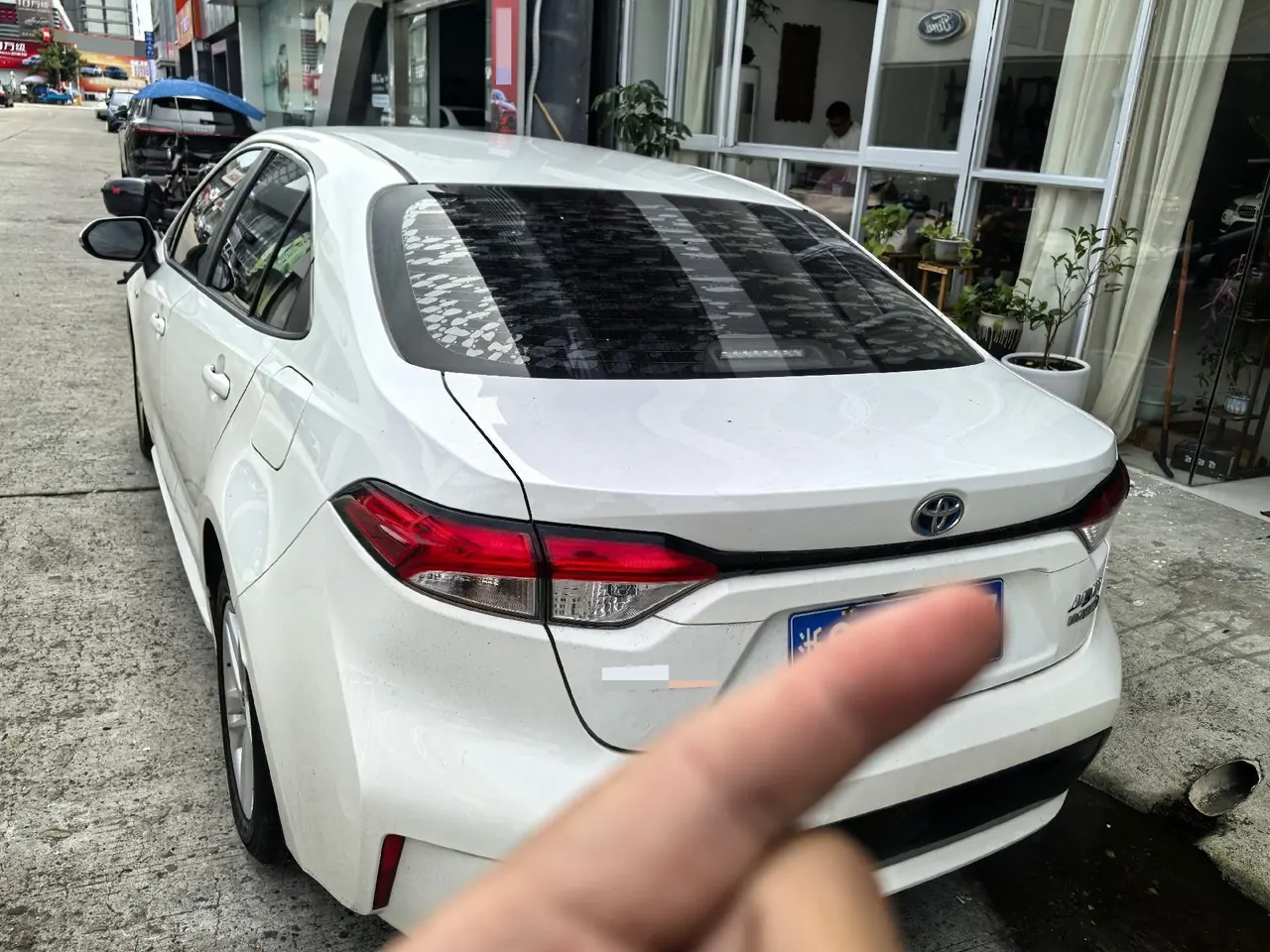 Toyota 2022 Lei Ling Shuangqing 1.8H Stepless Enterprising Automatic Gear 4