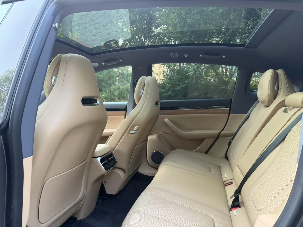 Intellectual 2025 R 7 331km Ultra Automatic Gear 6