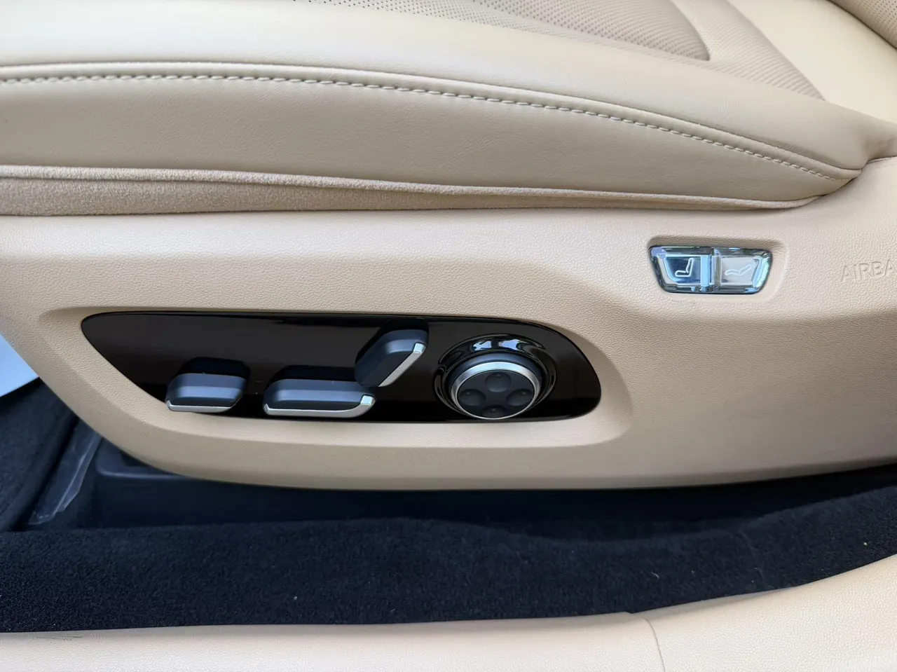 Intellectual 2025 R 7 331km Ultra Automatic Gear 9