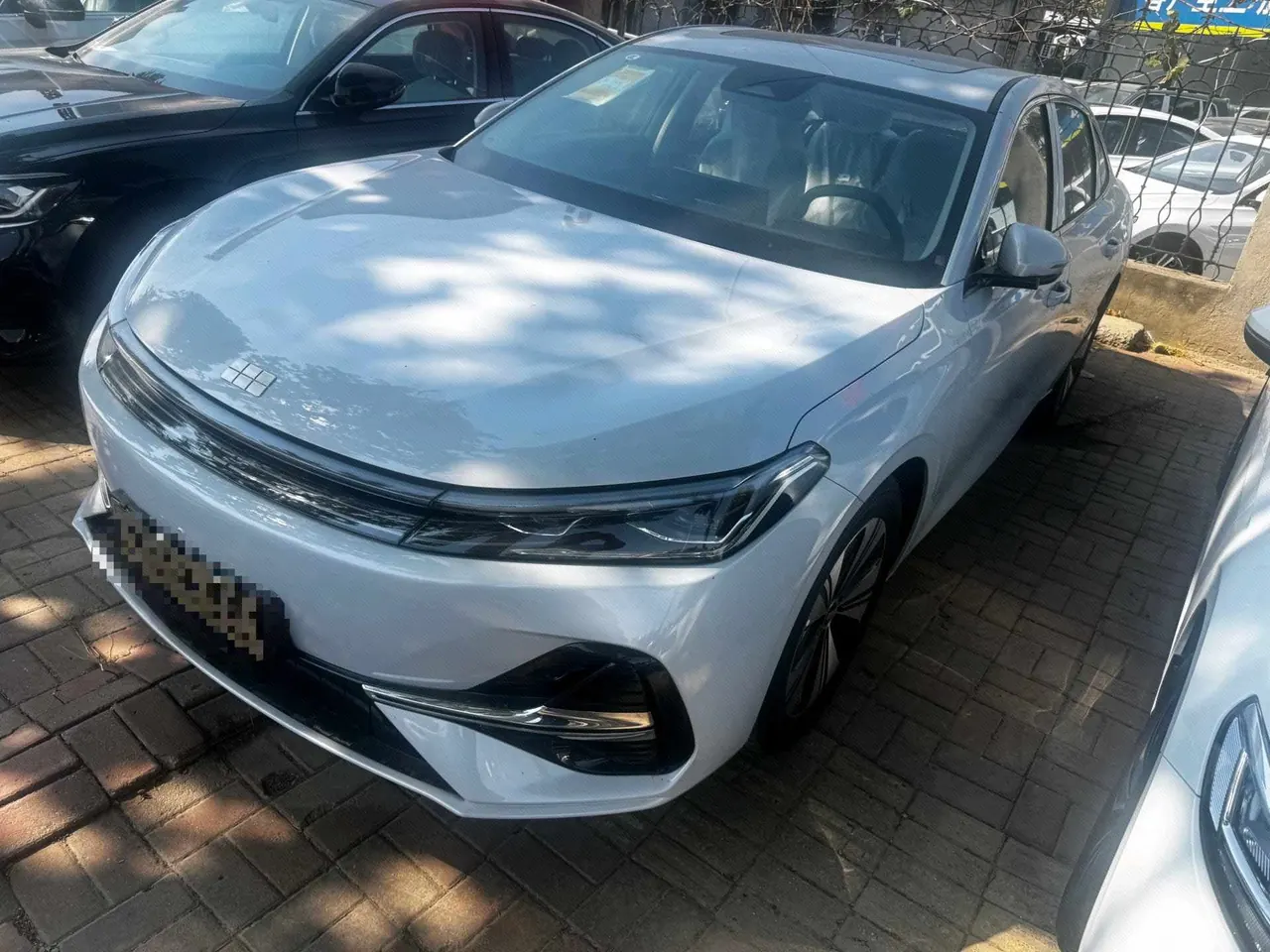 Geely Galaxy 2025 A7 EM-i 1.5 150km Premium Edition Automatic Gear - View 1