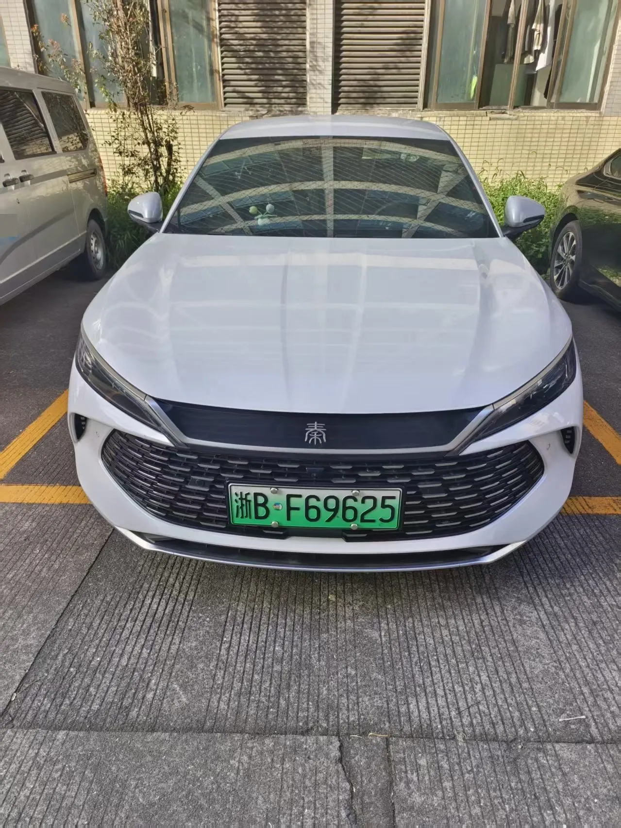 BYD 2025 Qin L DM-i 1.5 stepless smart driving version 80KM leading automatic gear 7