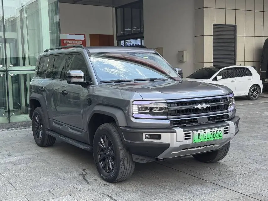 FangChengBao 2025 Leopard 5 1.5T Stepless God Wisdom Driving Max Edition Automatic Gear 3