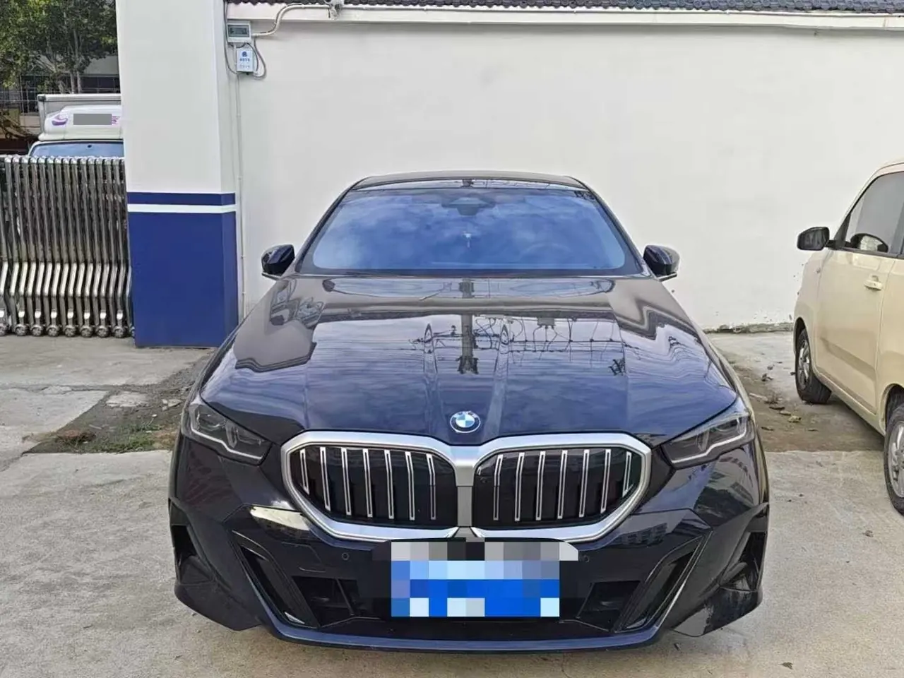 BMW 5 Series 2025 530Li 48V 2.0T Leading M Sports Suit Automatic Gear 2