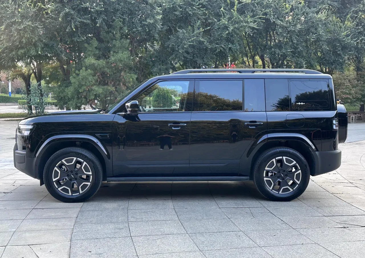 FangChengBao 2025 titanium 7 1.5T stepless 190KM four-wheel drive Max version automatic gear 11