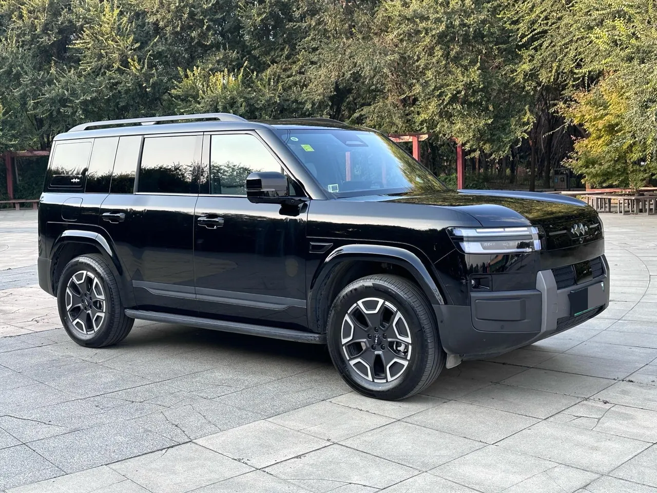 FangChengBao 2025 titanium 7 1.5T stepless 190KM four-wheel drive Max version automatic gear 3