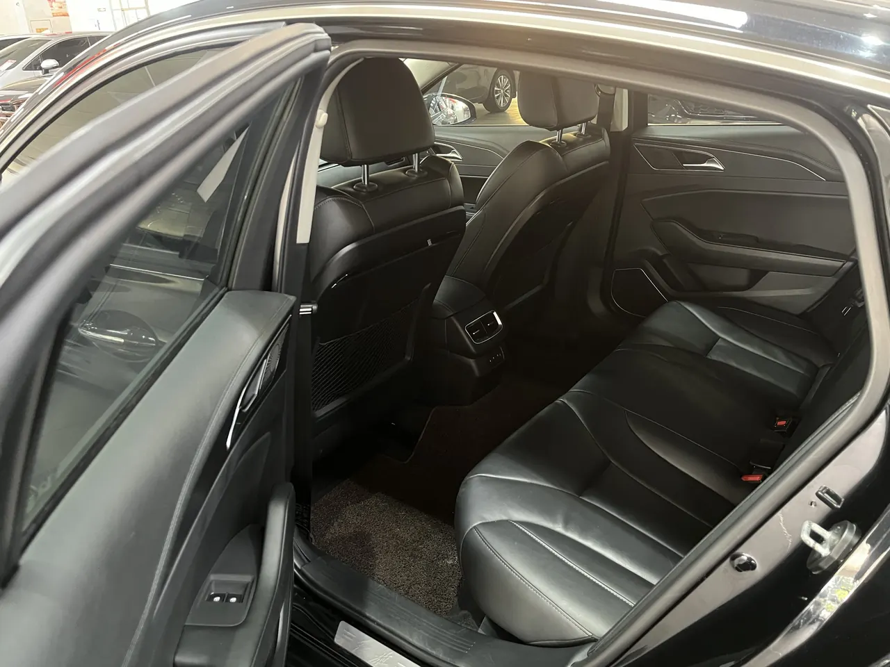 HongQi 2020 H5 1.5TD Flag Yue Edition Automatic Gear 6