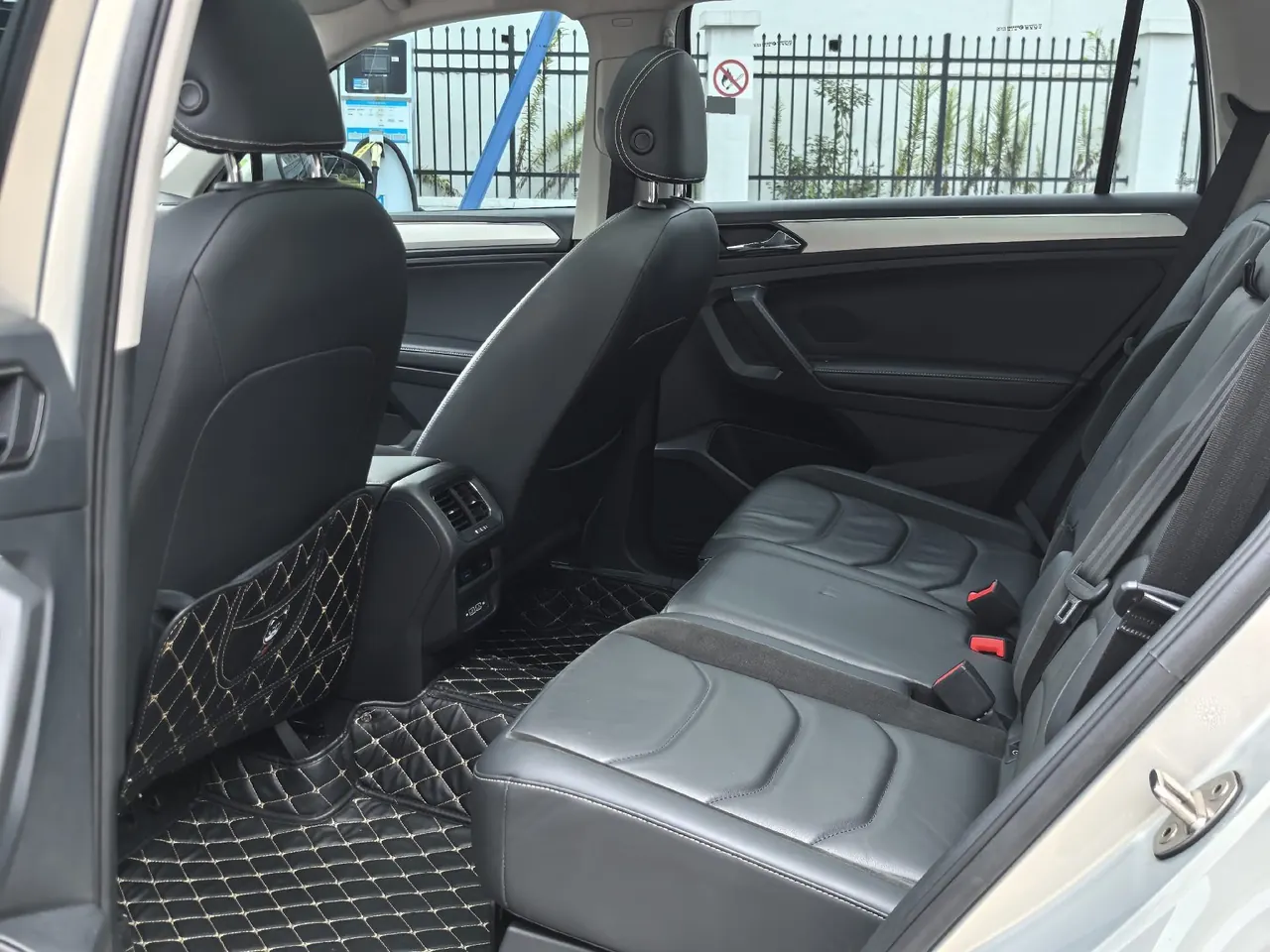 Volkswagen 2020 Tiguan L 2.0TSI 330TSI Two-Drive Panoramic Comfort Edition Automatic Gear 5