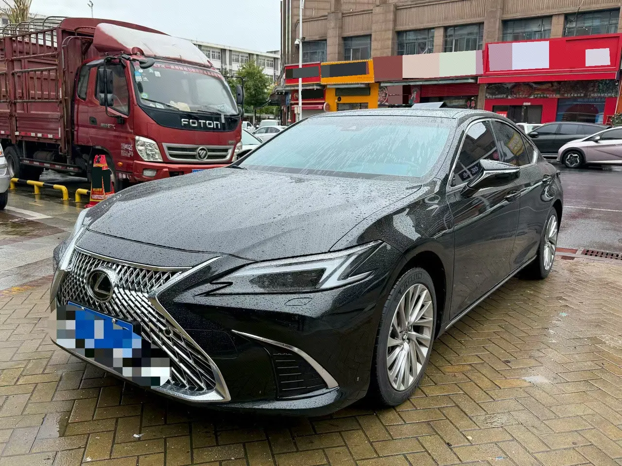 Открыть галерею: Lexus ES (Imported) 2025 ES300h 2.5 Stepless Premium Edition Automatic Gear