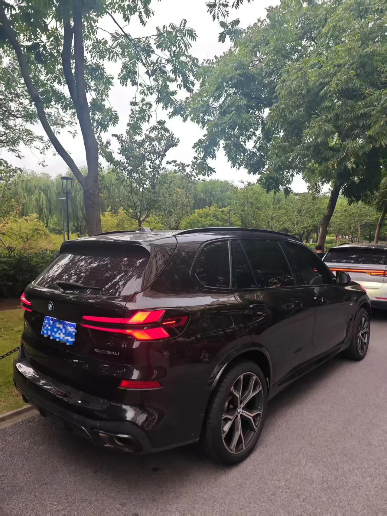 BMW 2026 X5 xDrive30Li 48V 2.0T exclusive m sports obsidian night suit automatic gear 5