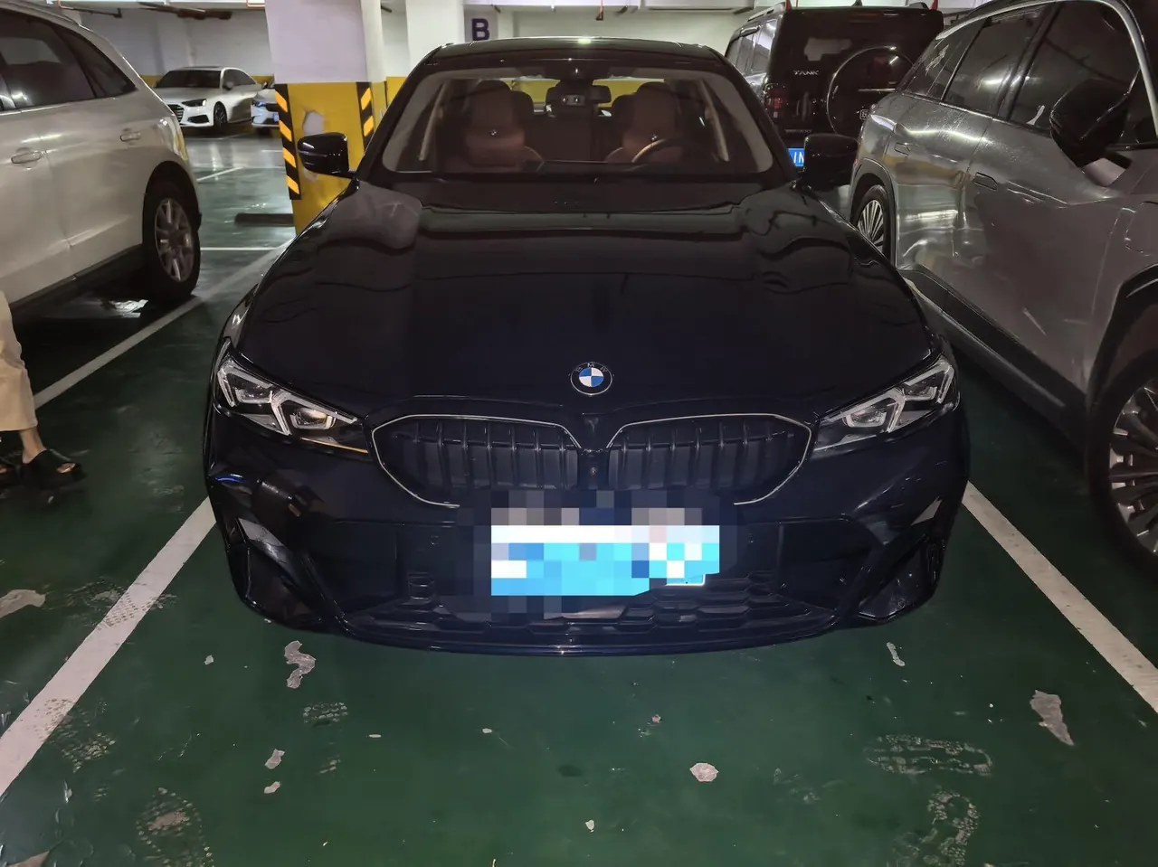 BMW 3 Series 2026 330Li 2.0T M Sports Obsidian Night Suit Automatic Gear 2