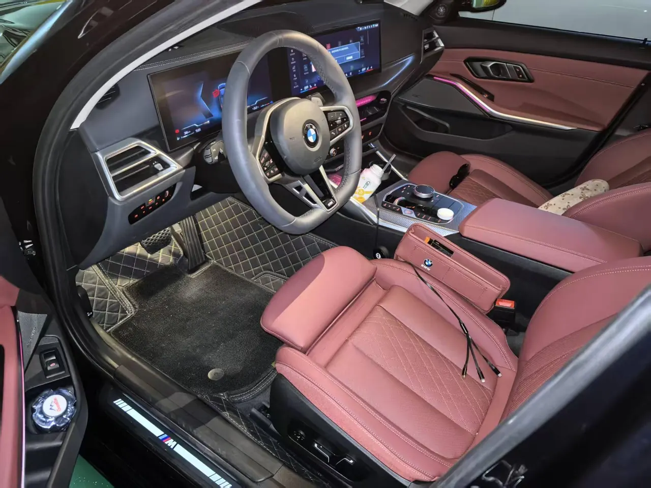 BMW 3 Series 2026 330Li 2.0T M Sports Obsidian Night Suit Automatic Gear 3