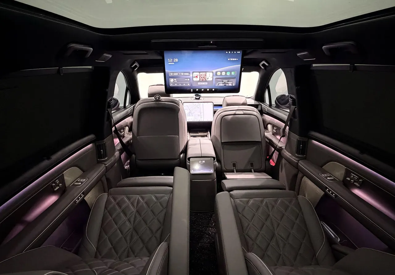 NIO 2026 ES8 6-seat executive deluxe automatic gear 5