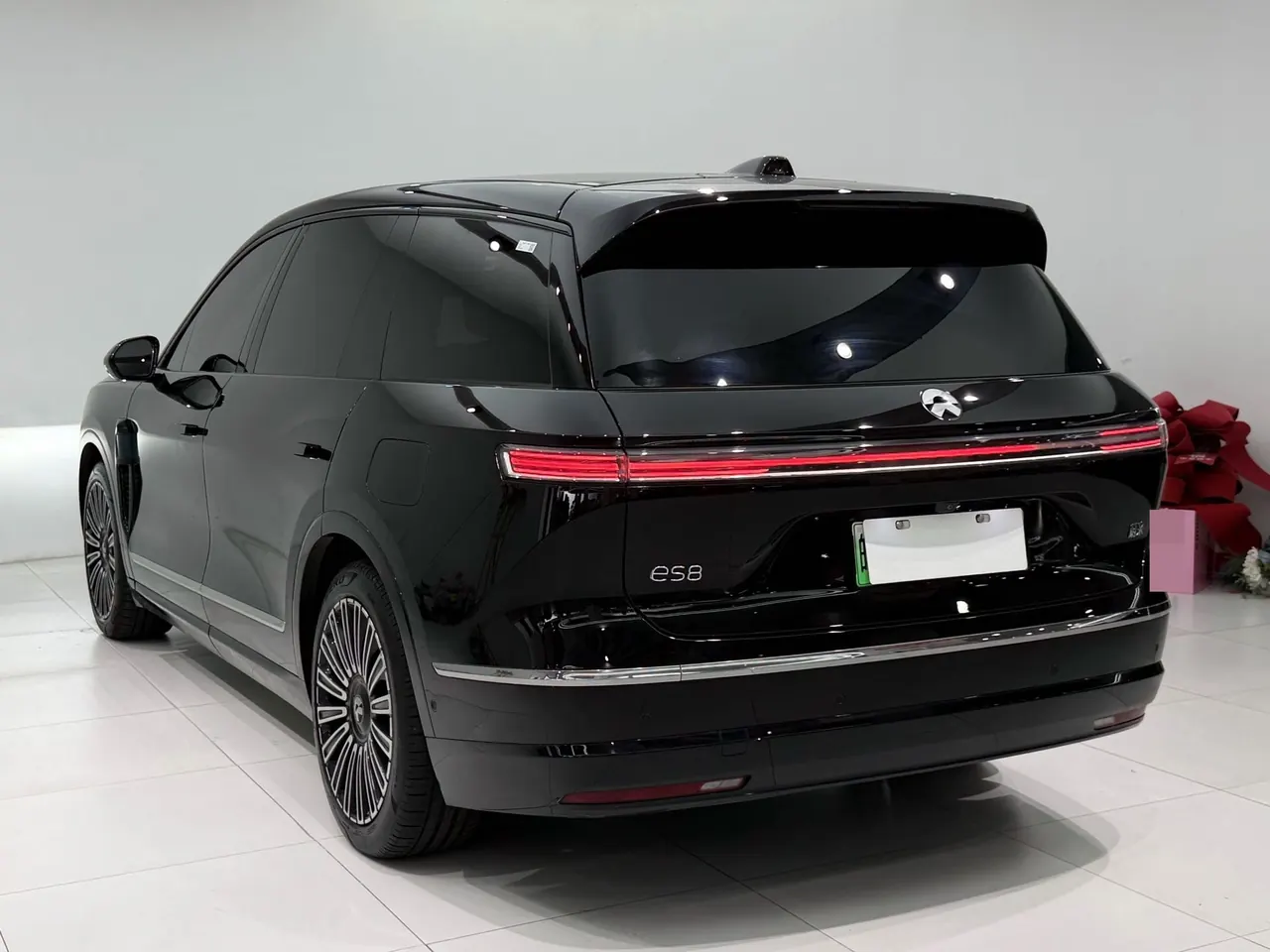 NIO 2026 ES8 6-seat executive deluxe automatic gear 9