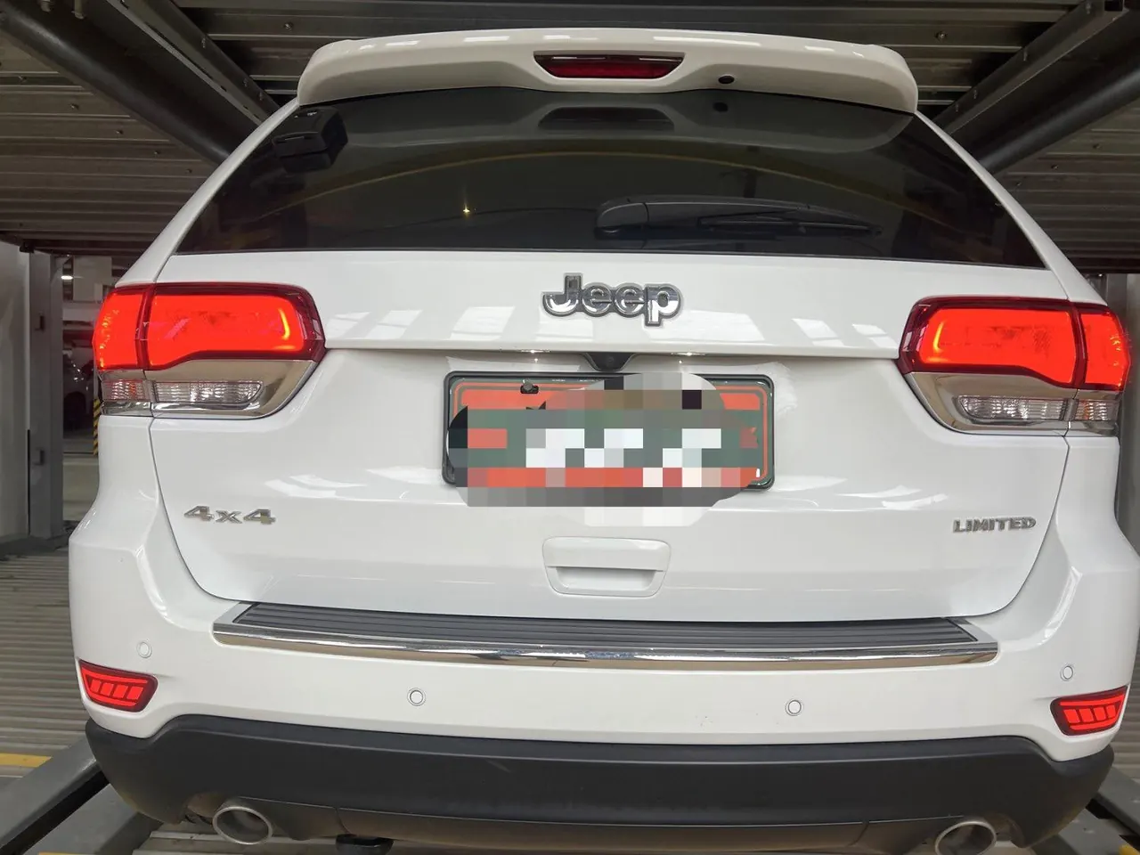 Jeep Grand Cherokee (Imported) 2020 Grand Cherokee 3.0 Elite Navigation Edition Automatic Gear 4