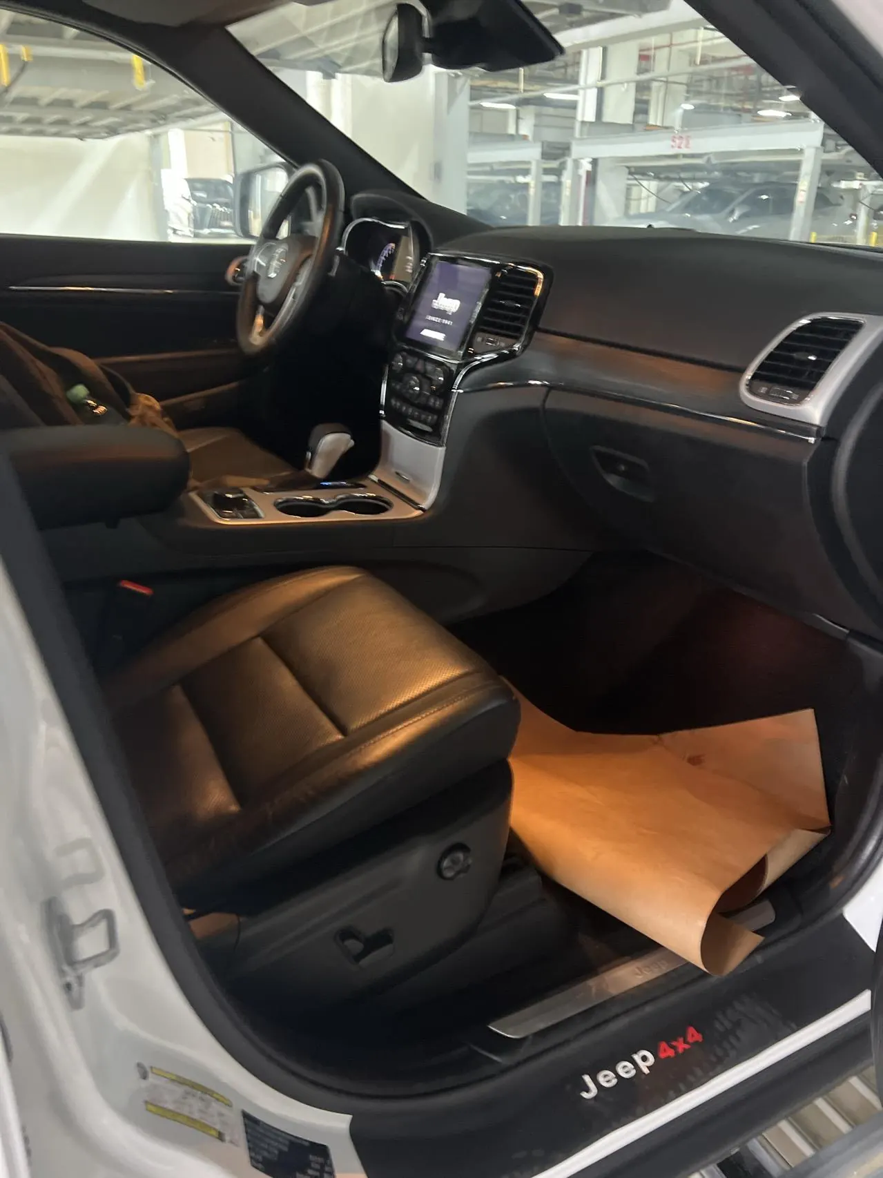 Jeep Grand Cherokee (Imported) 2020 Grand Cherokee 3.0 Elite Navigation Edition Automatic Gear 6