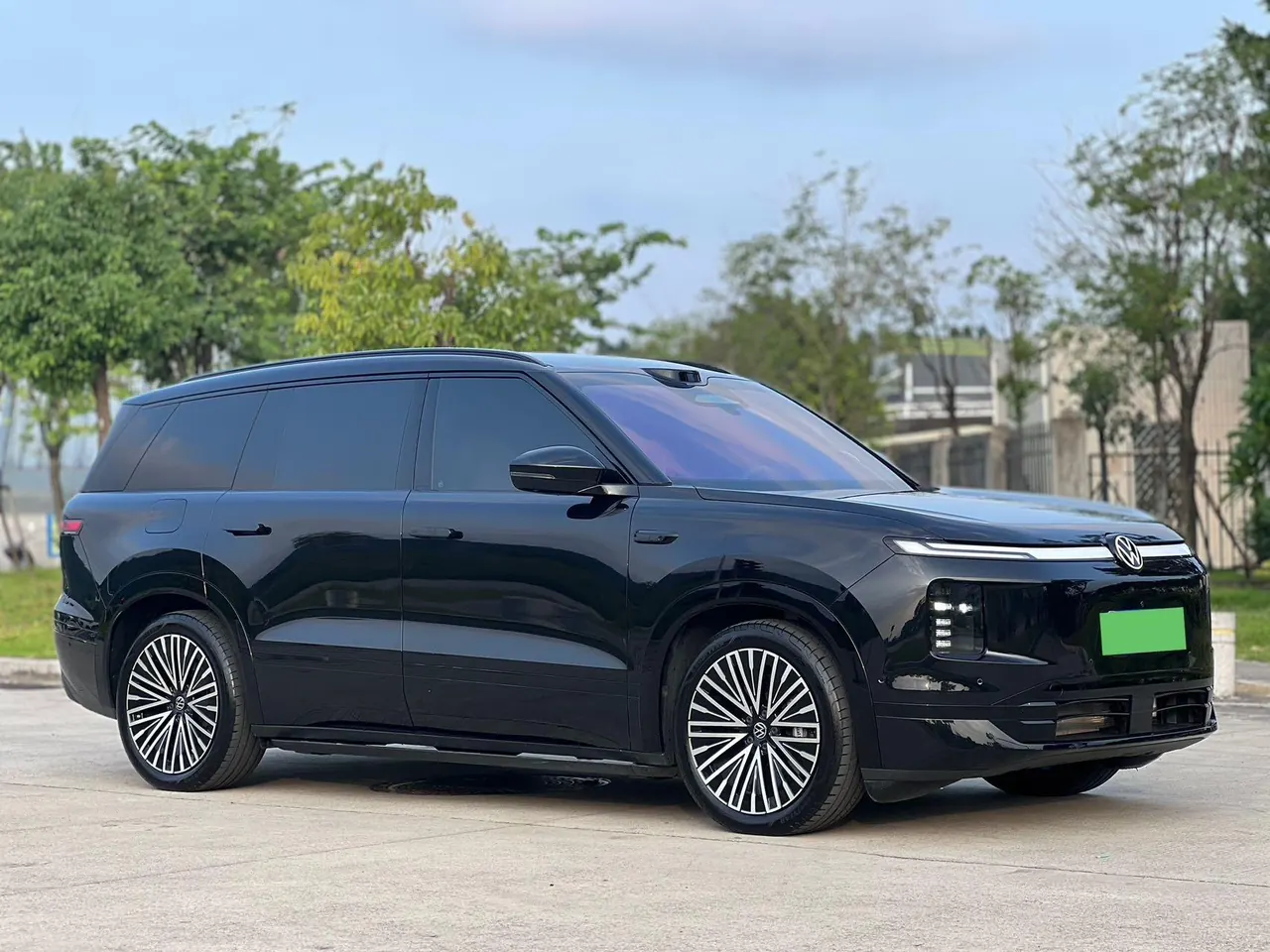 Volkswagen 2026 ID.ERA 9X Max 4-wheel drive automatic gear 3