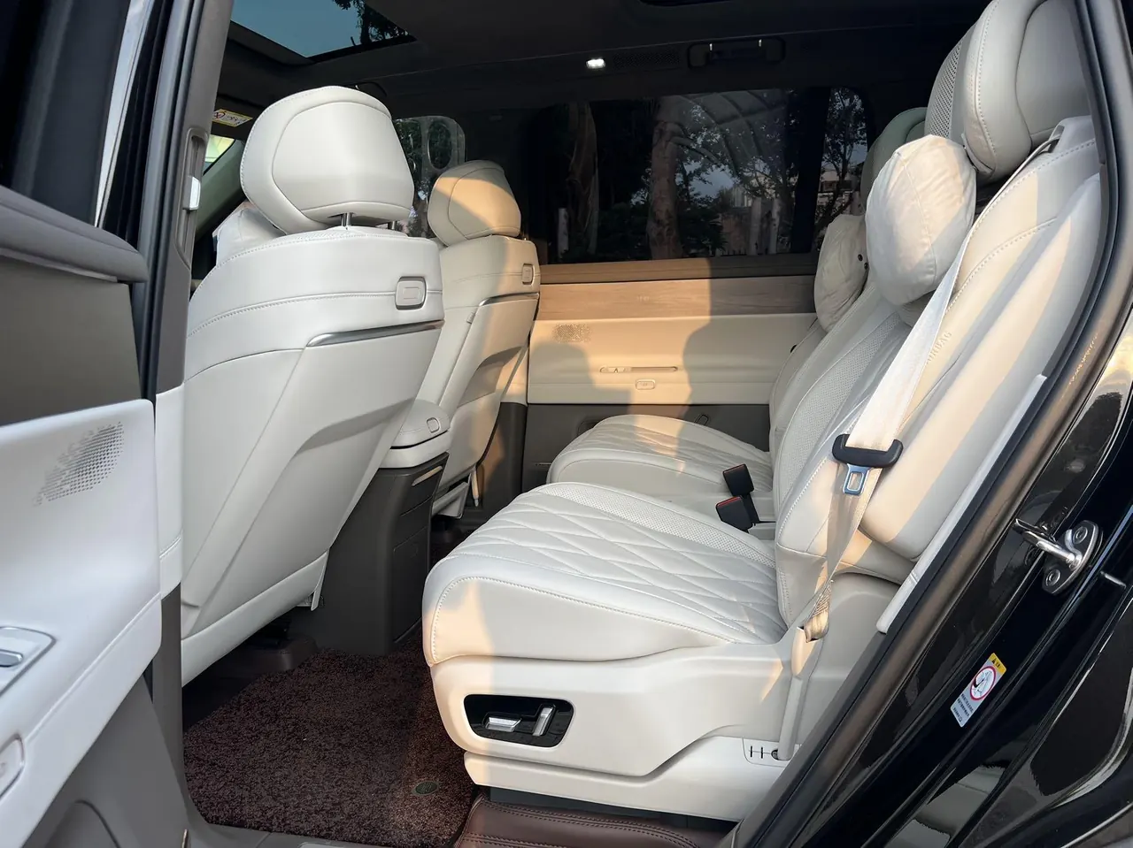 Volkswagen 2026 ID.ERA 9X Max 4-wheel drive automatic gear 8