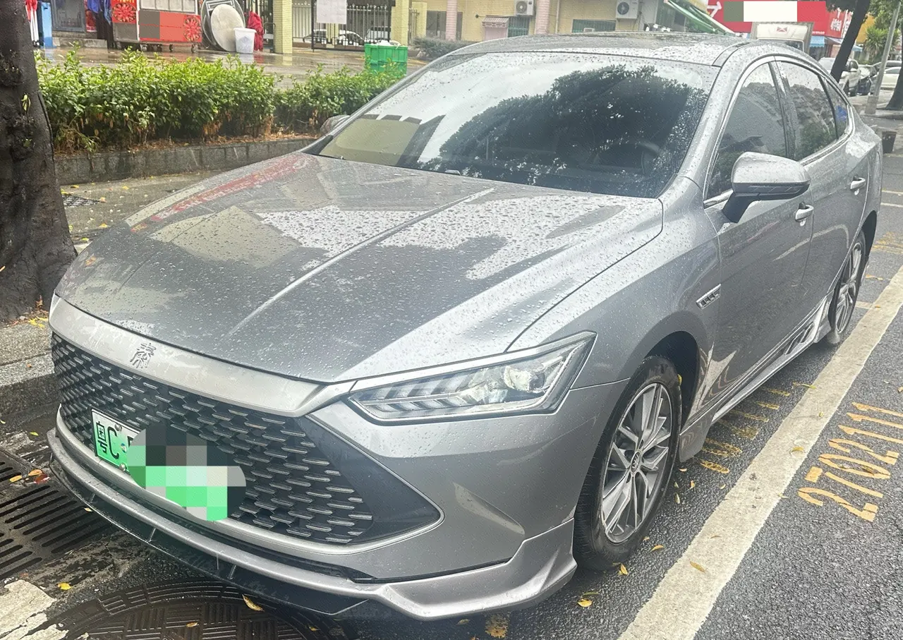 Open image lightbox: BYD 2023 Qin PLUS DM-i 1.5 stepless champion version leading 120KM automatic gear