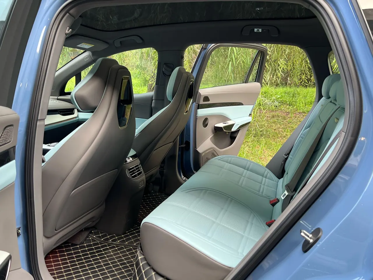 HongQi 2025 Tiangong 08 730 Max Rear Drive Automatic Gear 12