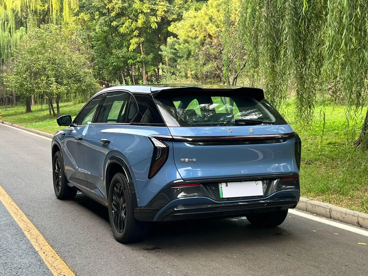 HongQi 2025 Tiangong 08 730 Max Rear Drive Automatic Gear 4