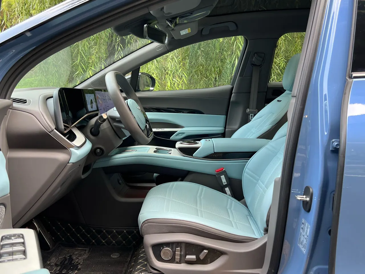 HongQi 2025 Tiangong 08 730 Max Rear Drive Automatic Gear 7