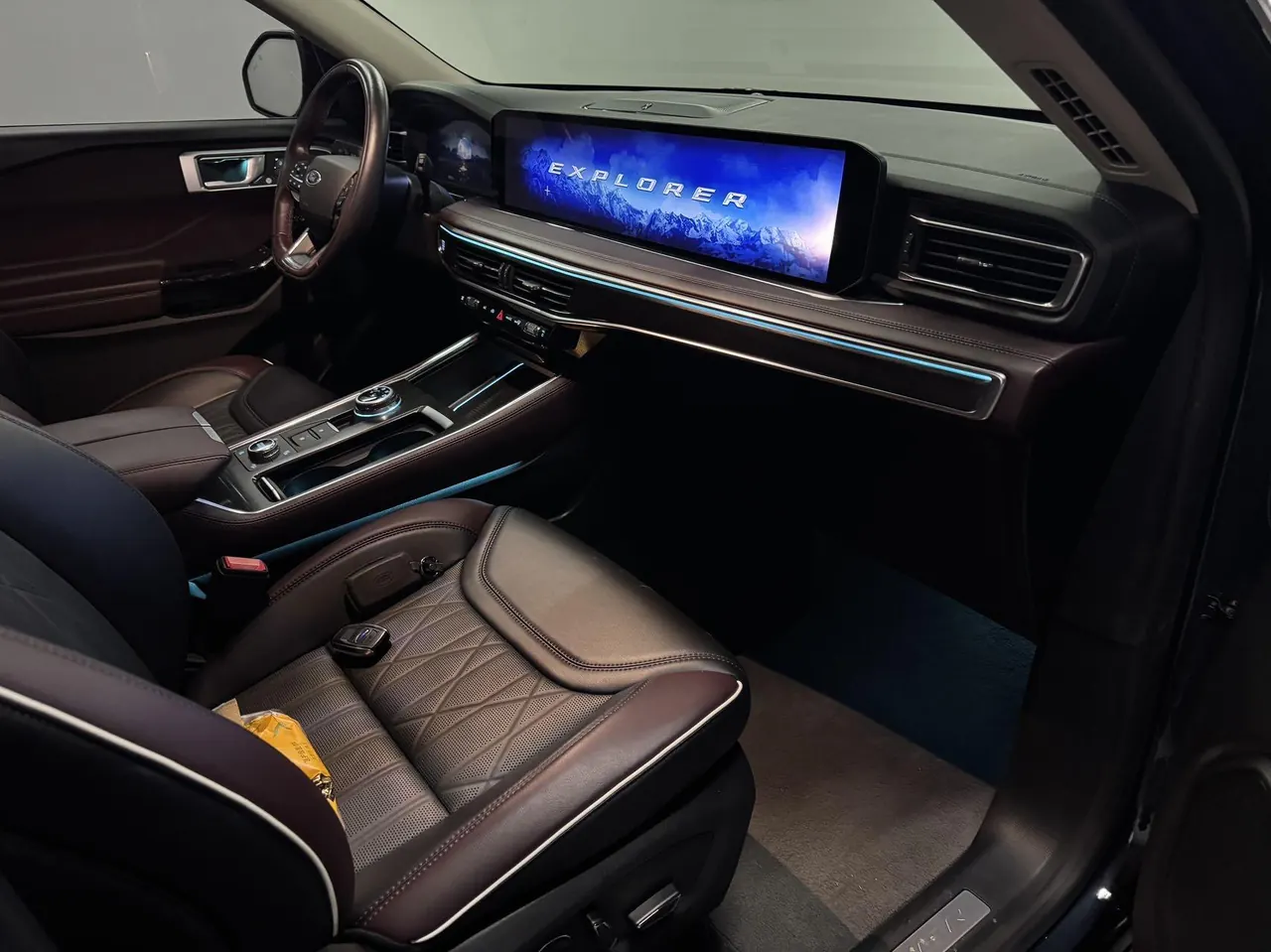 Ford 2023 Explorer 2.3T EcoBoost 285 Four-wheel Drive Titanium Edition 7-seat Automatic Gear 6