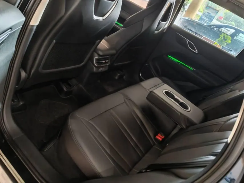 HongQi 2024 HS3 PHEV 1.5T 115km Strong Edition Automatic Gear 4