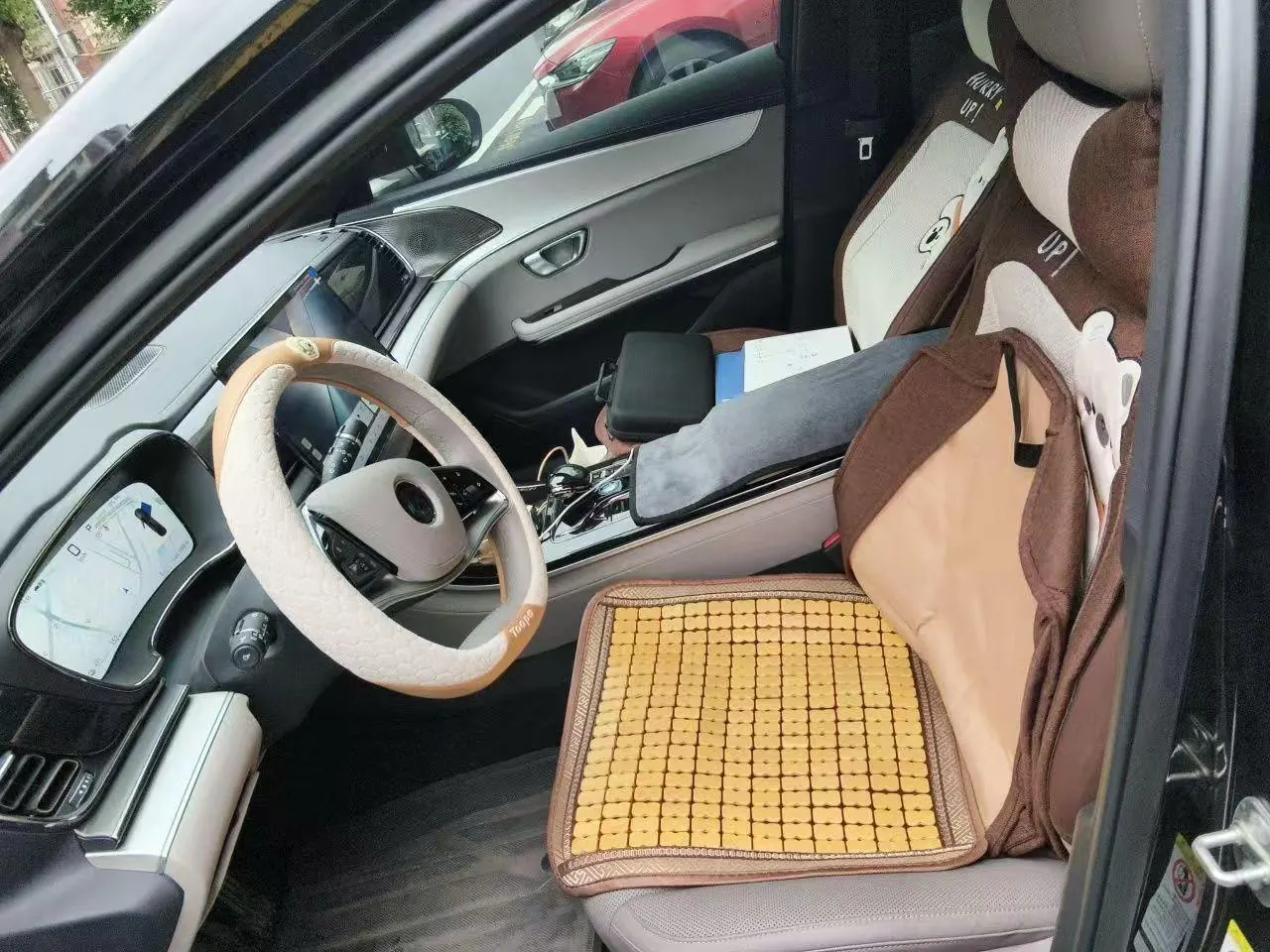 BYD 2025 Han EV Smart Driving Edition 605KM Honorable Automatic Gear 4