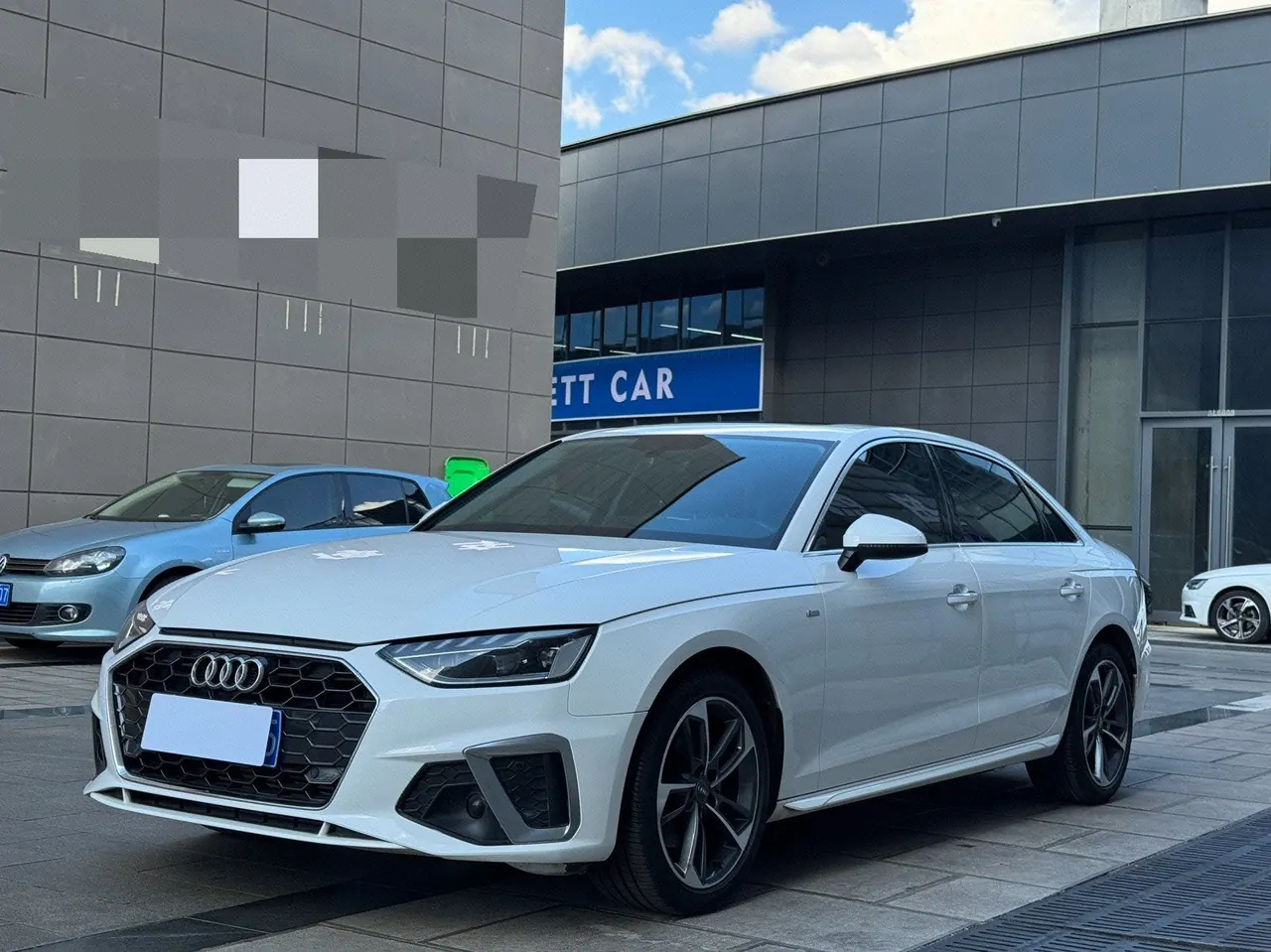 Open image lightbox: Audi 2020 A4L 2.0TFSI 40TFSI Fashion Dynamic Automatic