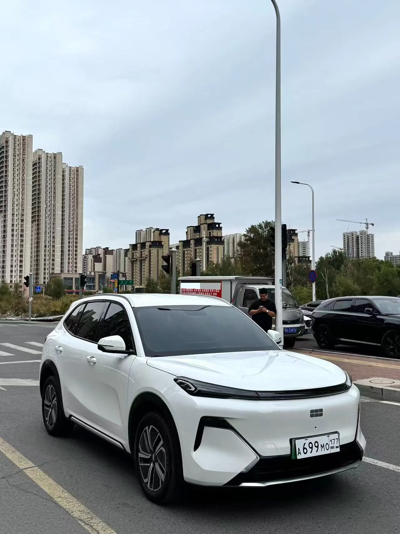 Geely Galaxy 2025 Starship 7 EM-i 1.5 55km Discovery Edition Automatic Gear 2