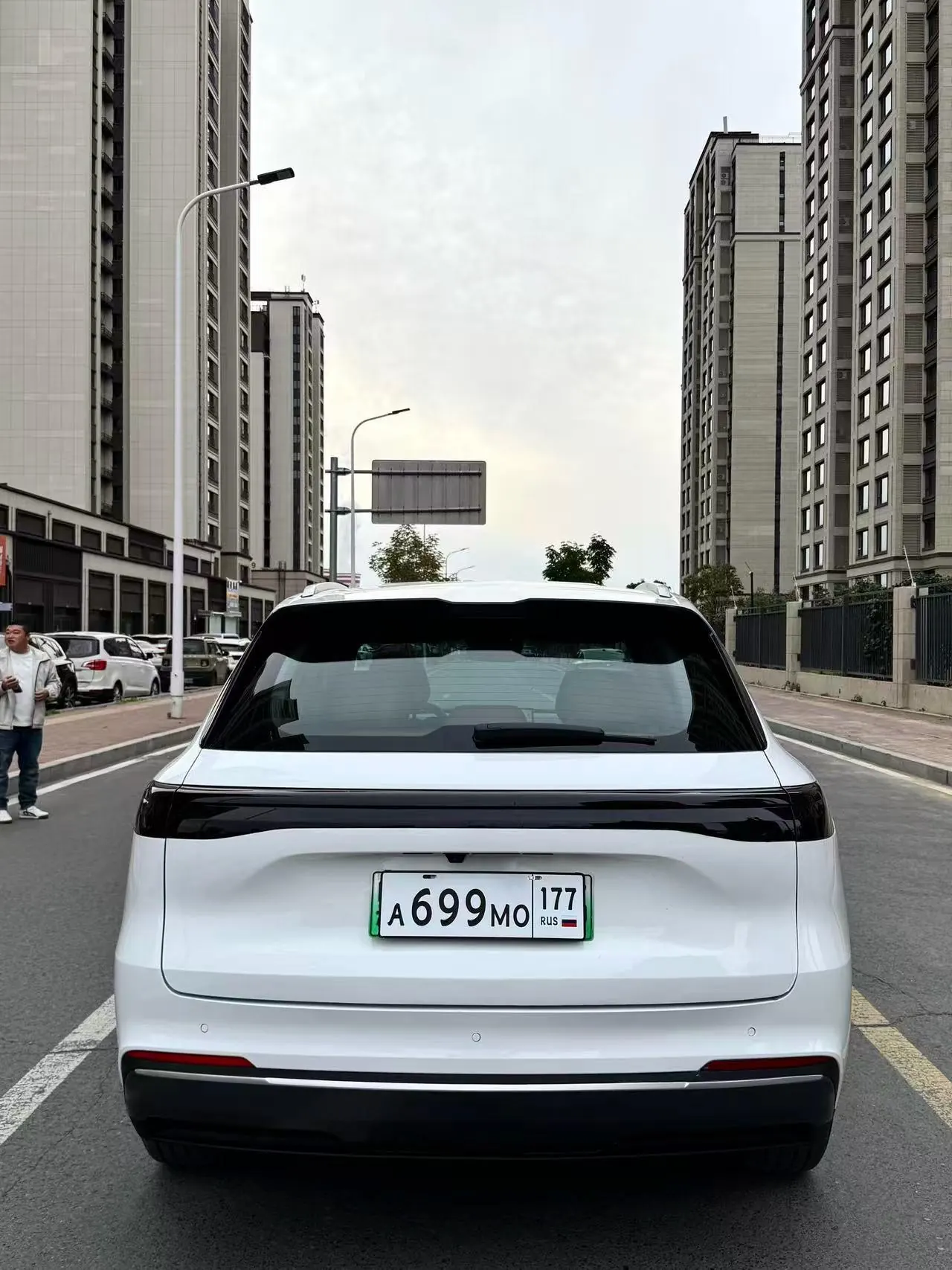Geely Galaxy 2025 Starship 7 EM-i 1.5 55km Discovery Edition Automatic Gear 4
