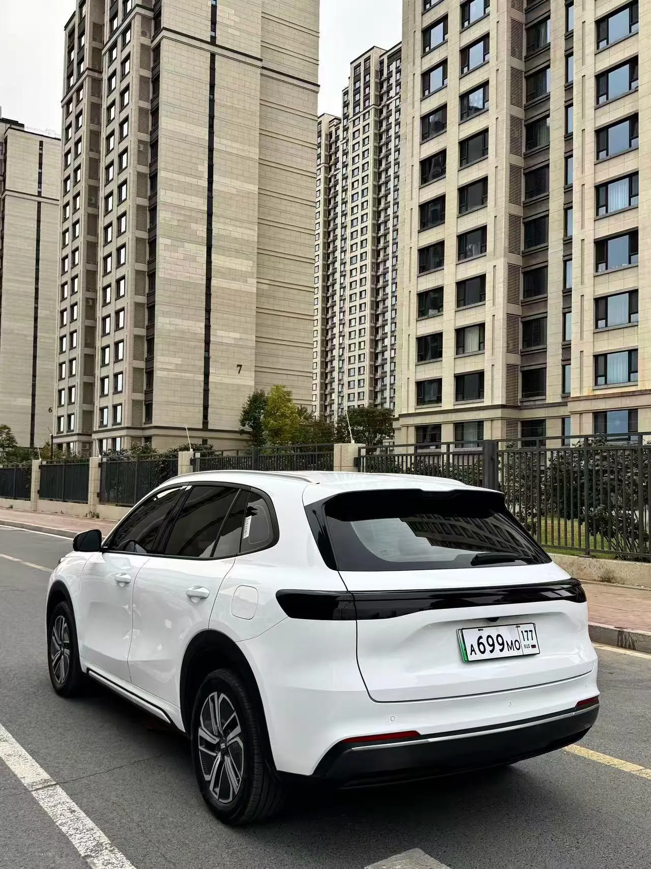 Geely Galaxy 2025 Starship 7 EM-i 1.5 55km Discovery Edition Automatic Gear 8