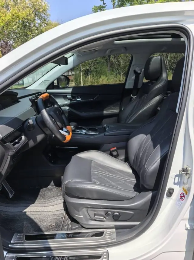 ChangAn 2024 UNI-K 2.0T Two-Drive Pleasant Automatic Gear 4