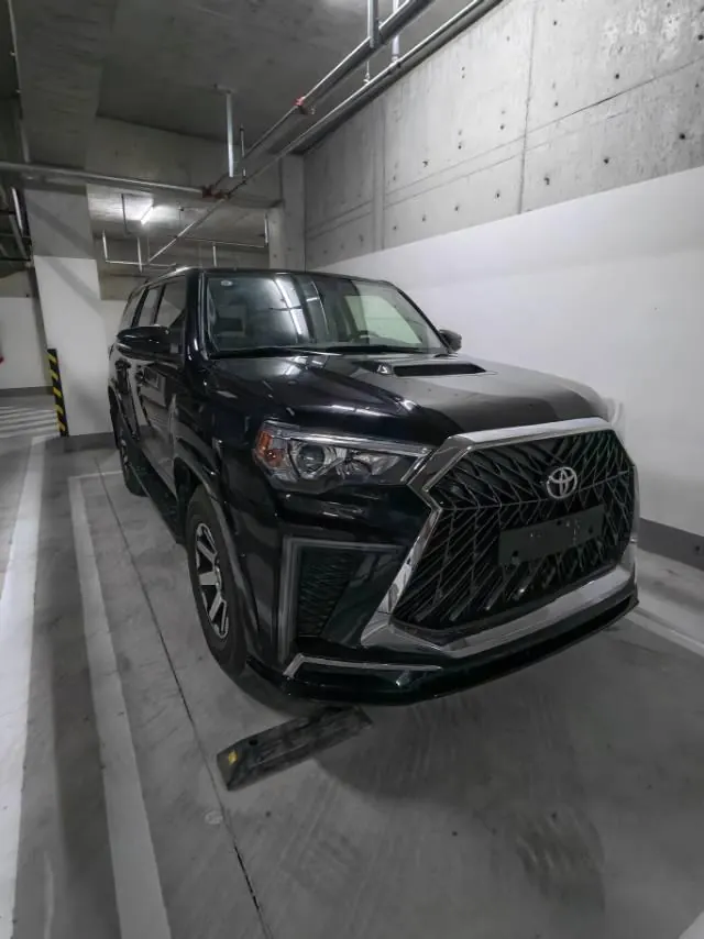 Toyota 4Runner (Imported) 2020 4Runner 4.0 Four-wheel Drive Automatic 3