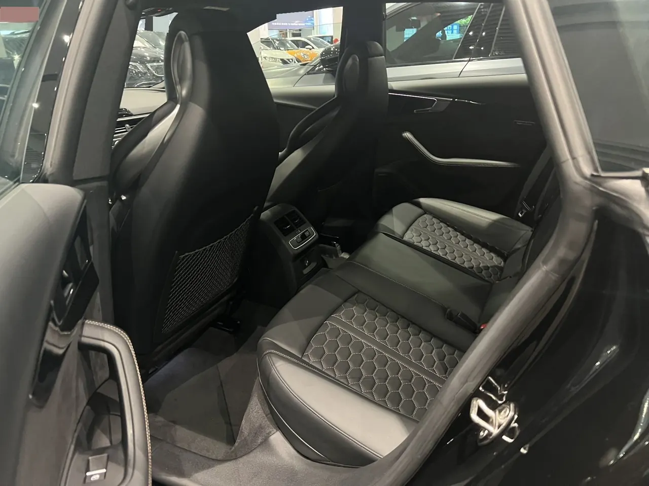 Audi RS5 (Imported) 2023 RS5 Sportback 2.9TFSI Obsidian Edition Automatic Gear 4