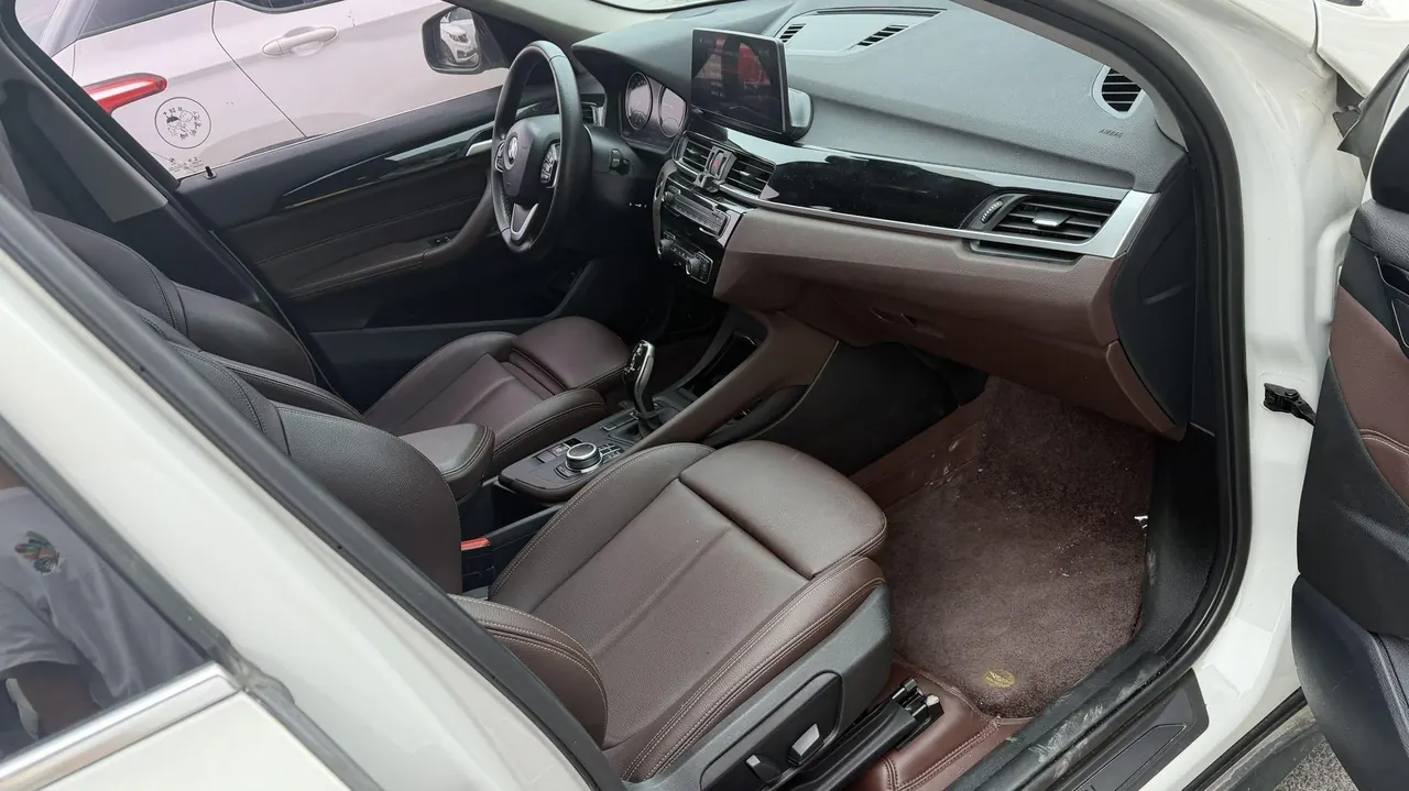 BMW 2020 X1 sDrive25Li 2.0T Leading Automatic Gear 5