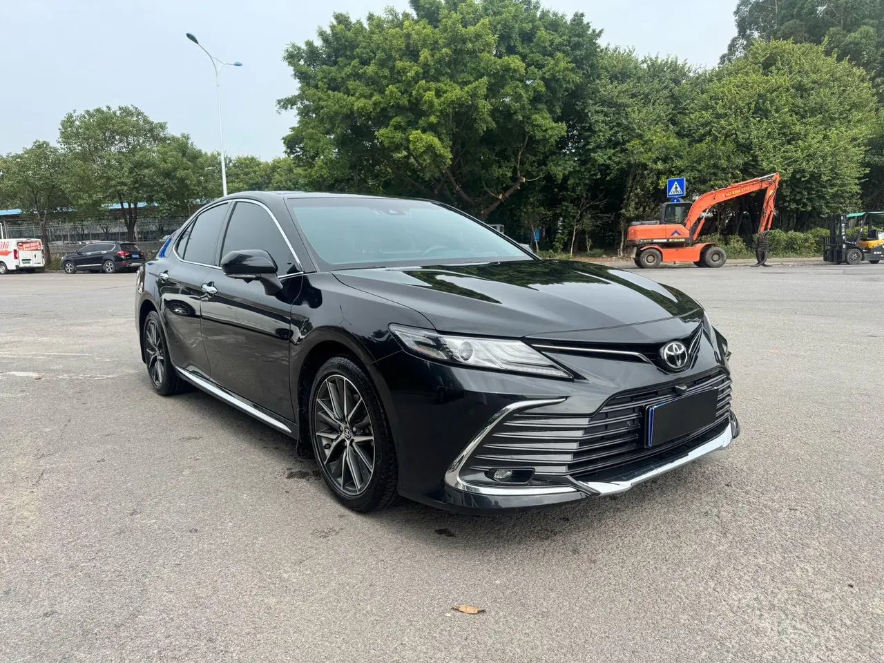 Toyota 2023 Camry 2.5G Deluxe Edition Automatic Gear 3