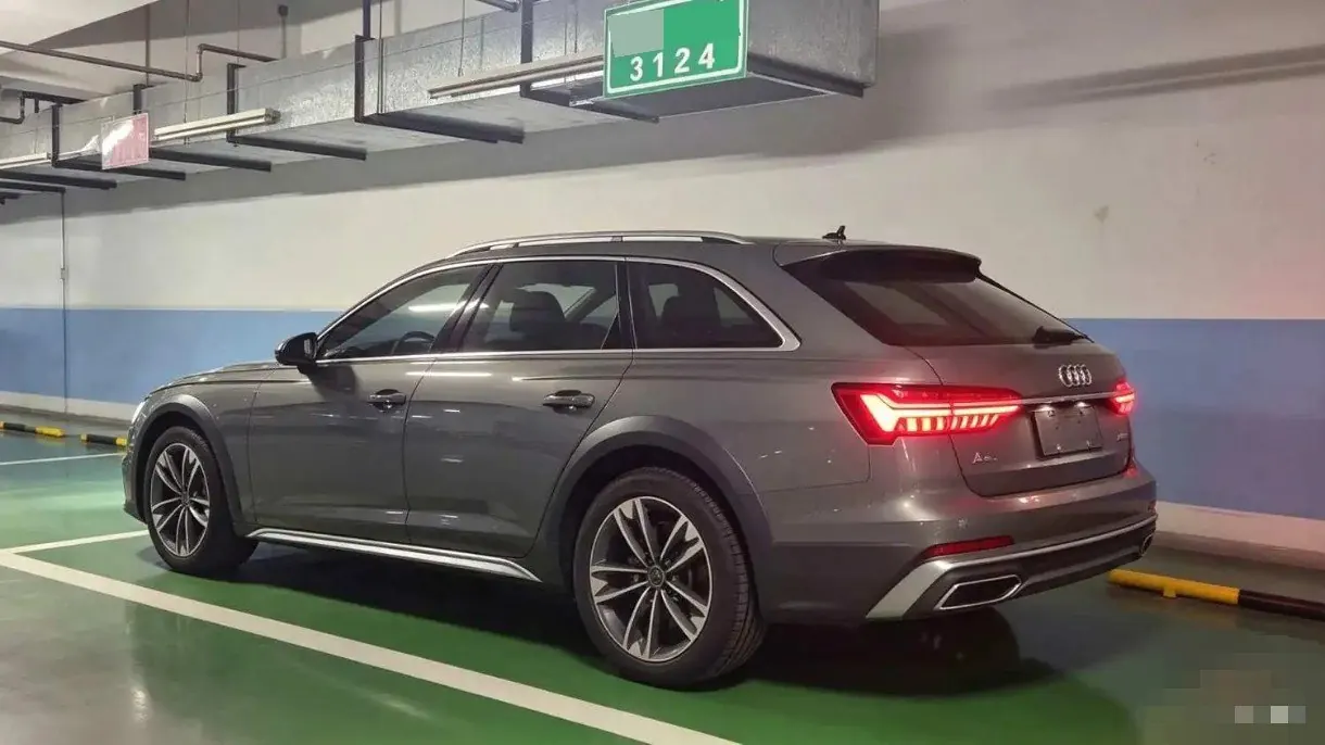 Audi A4 (Imported) 2024 A4 Allroad Quattro 2.0TFSI 45TFSI Automatic Gear 2