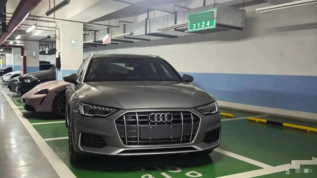 Audi A4 (Imported) 2024 A4 Allroad Quattro 2.0TFSI 45TFSI Automatic Gear 5