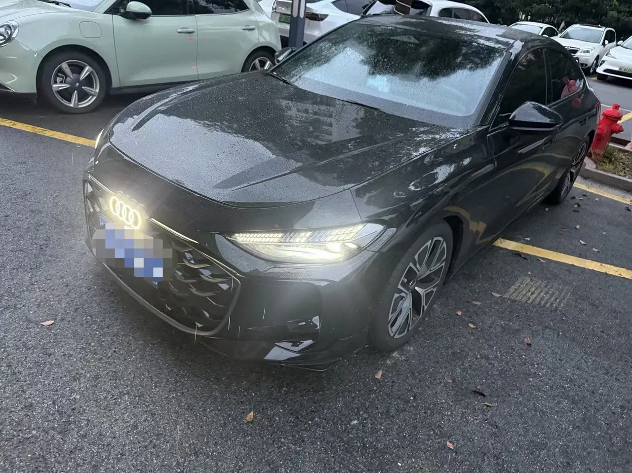 Открыть галерею: Audi 2026 A5L Sportback 2.0TFSI Rejuvenation New Quattro Exclusive Automatic
