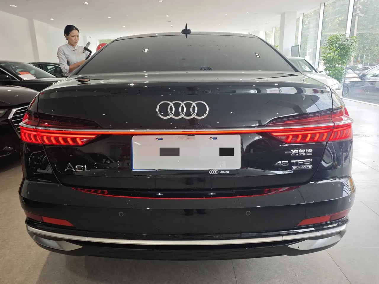 Audi 2024 A6L 2.0TFSI 45TFSI Selected Dynamic Automatic 3