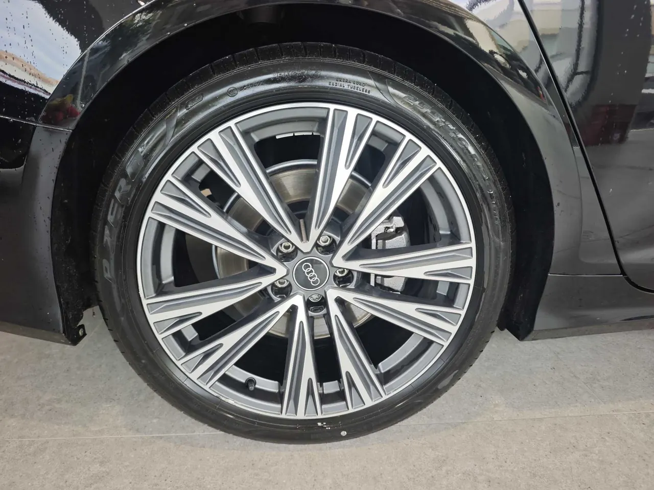 Audi 2024 A6L 2.0TFSI 45TFSI Selected Dynamic Automatic 5