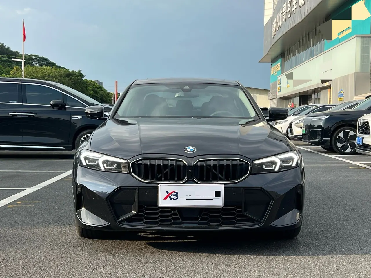 BMW 3 Series 2025 330Li 2.0T M Sports Obsidian Night Suit Automatic Gear 4