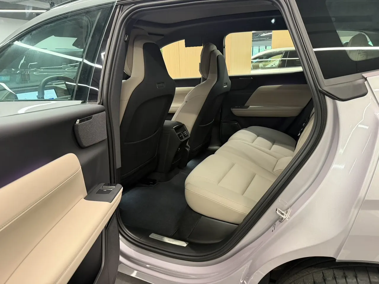 Volvo 2026 XC70 1.5T Two-Drive Long Endurance Core Automatic Gear 3