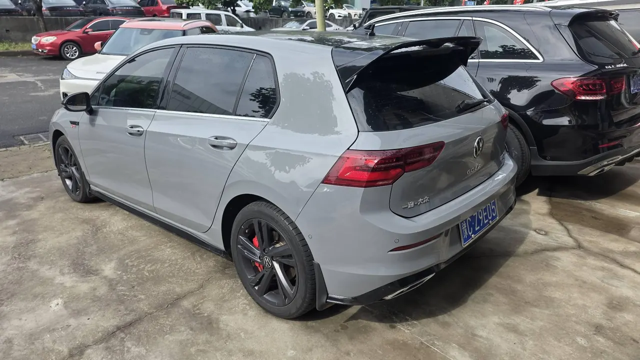 Volkswagen 2023 Golf 8 R-Line 1.4TSI 280TSI Lite Automatic 4
