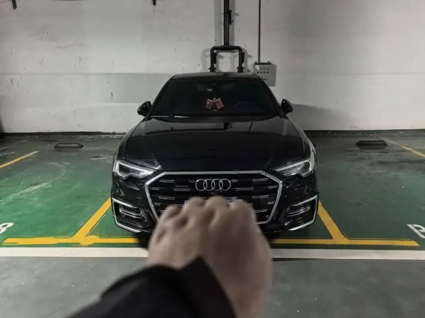 Audi 2026 A6L 2.0TFSI 45TFSI Quattro Selected Dynamic Automatic 2